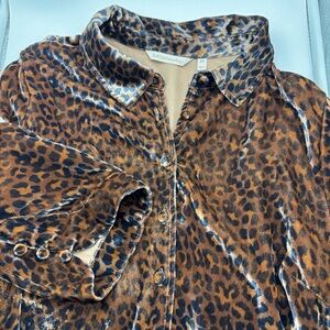 Soft Surroundings Silk Blend Velvet Leopard Button Down Medium Petite Shirt Top